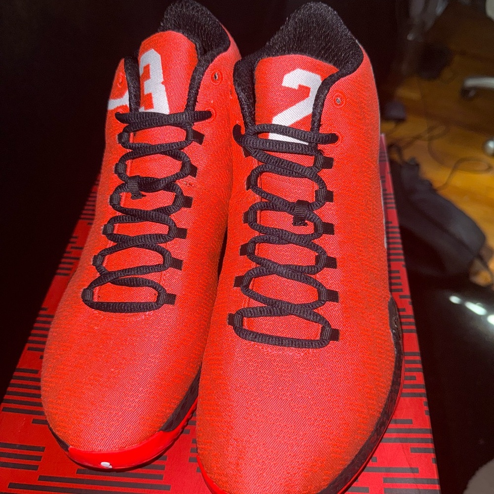 Air Jordan XX9 - Red and Black
